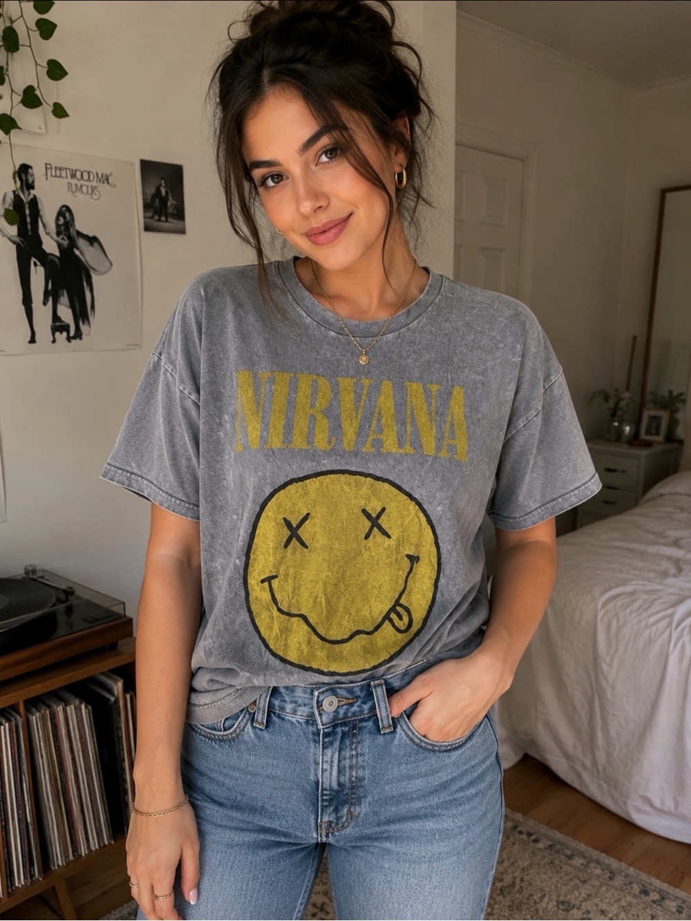 NIRVANA Gray Graphic Tee with Yellow Smiley Sz XL